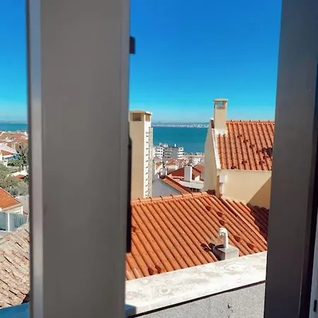 Graceful Studio Apartment Tejo 204 Lisbon Exterior photo